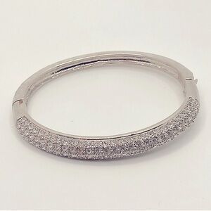 Lia Sophia Glitterati 3 Row Crystal Stone Silver Tone Hinged Bangle 6.6” / 2” D